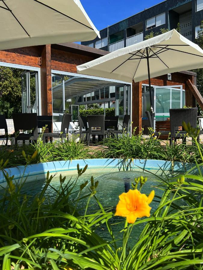 Hotel Ai Pini กราโด ภายนอก รูปภาพ