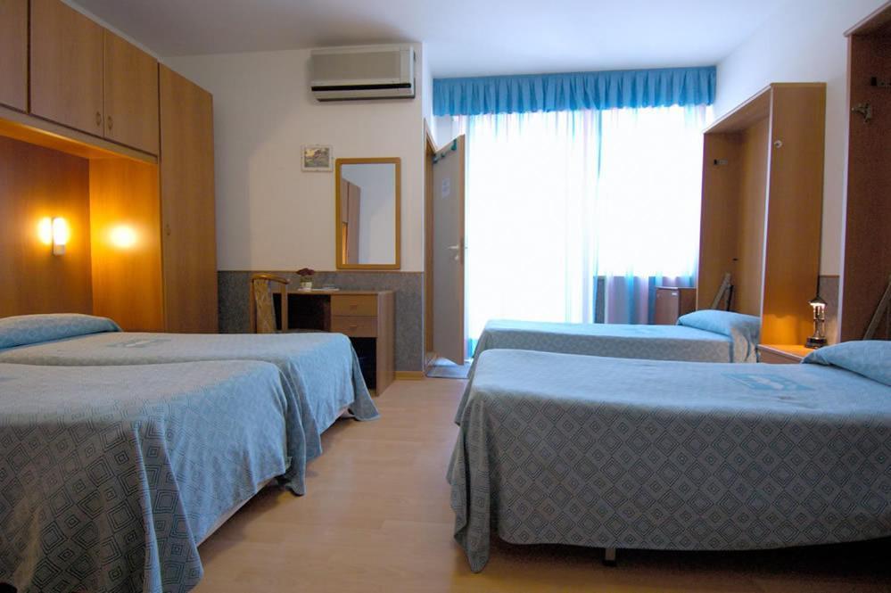 Hotel Ai Pini กราโด ห้อง รูปภาพ