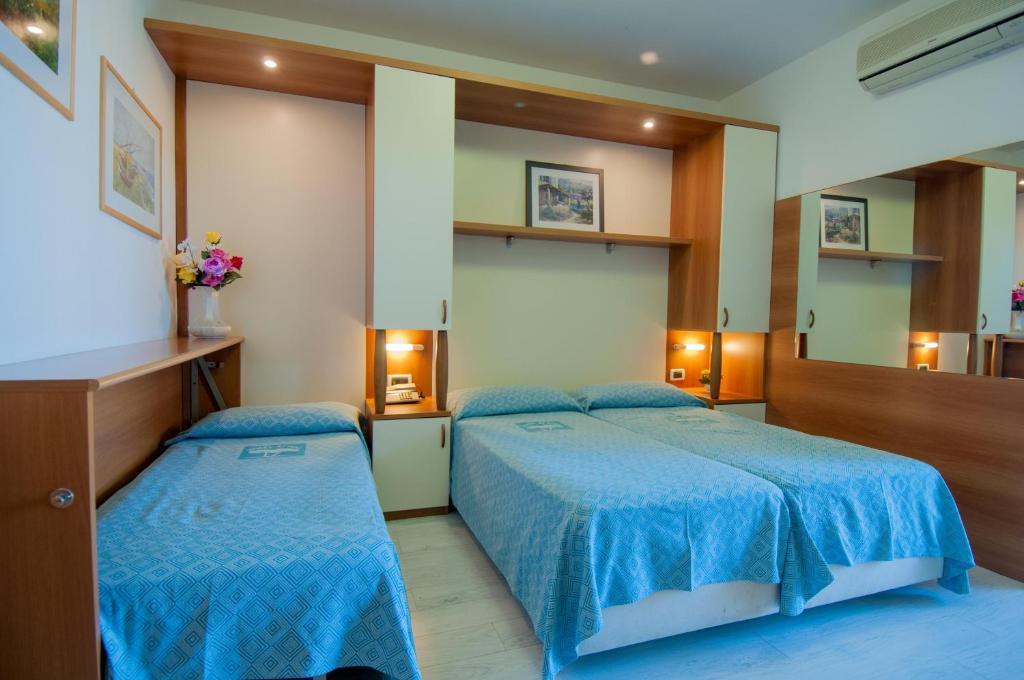 Hotel Ai Pini กราโด ห้อง รูปภาพ